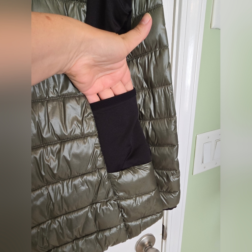 Ck puffer jacket - Picture 5 of 8